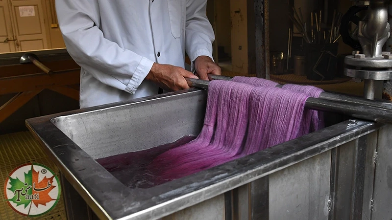 آموزش رنگرزی سنتی در خانه